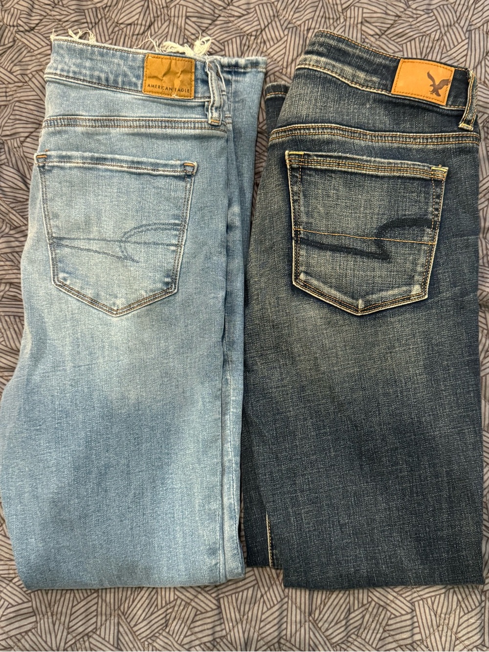 American Eagle Skinny Kick Jeans Lot 2 Size 8 Short High Waisted
